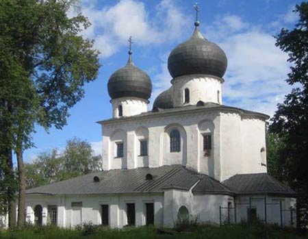 Собор Рождества Богородицы Антониева монастыря в Новгороде
