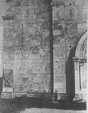 Церковь Пантелеймона в Галиче. Фрагмент западного фасада  
