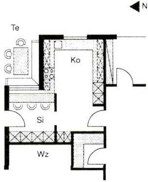 Пример планировки кухонного помещения с баром и террасой