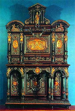 Французская мебель. Неоренессансный резной шкаф. Гийер и Пасти, 1867 