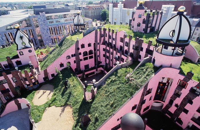 Фриденсрайх Хундертвассер. Friedensreich Hundertwasser: Комплекс «Зелёная Цитадель» (“Die Grüne Zitadelle”, Magdeburg, Германия), 1998-2005