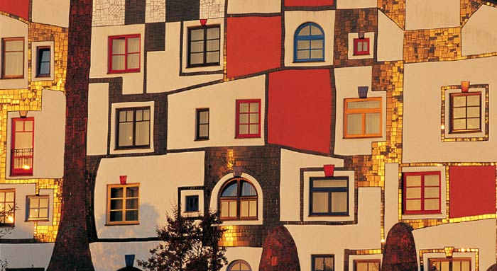 Фриденсрайх Хундертвассер. Friedensreich Hundertwasser: Отель и оздоровительный центр на термальных источниках Rogner Bad Blumau, Бад-Блумау, Австрия (Hot Springs Village Bad Blumau; Thermendorf Blumau,  Styria, Austria) 1993—1997