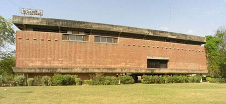 Ле Корбюзье. Le Corbusier. Музей Ахмедабада (Museum at Ahmedabad), Ахмедабад, Индия. 1956