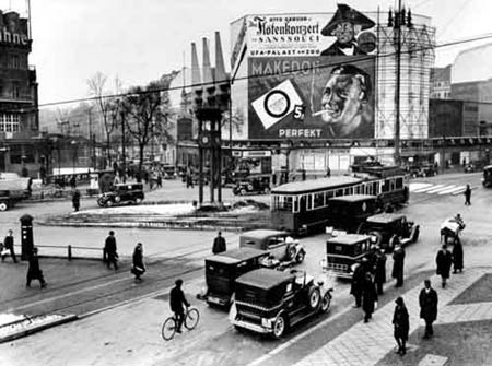 Дом Колумба, Потсдамская площадь, Берлин— Columbus-Haus, Potsdamer Platz, Berlin. (1928—1932) Архитектор Эрих Мендельзон (Erich Mendelsohn)