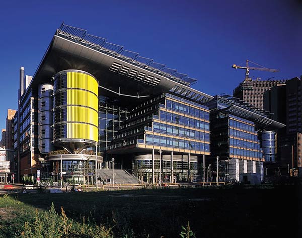 Ричард Роджерс (Richard Rogers): Daimler Chrysler, Berlin, Germany (офисное здание Даймлер Крайслер, Берлин), 1993—1999