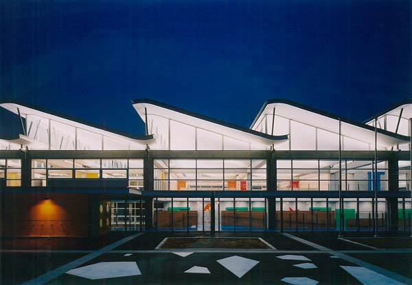 Ричард Роджерс (Richard Rogers): Minami Yamashiro Primary School, Kyoto, Japan (Здания начальной школы Ямаширо, Киото, Япония), 1995—2003