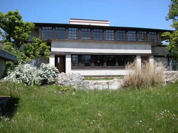 Органическая архитектура: Фрэнк Ллойд Райт (Frank Lloyd Wright): Burton J. Westcott House, Springfield, Ohio (Дом Бартона Дж. Весткотта, Спрингфилд, Огайо), 1904—1908; реконструкция 2003-2007