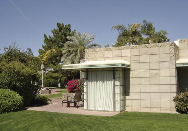 Фрэнк Ллойд Райт (Frank Lloyd Wright): Arizona Biltmore Hotel, Phoenix, Arizona (Отель «Балтимор Аризона», Феникс, Аризона), 1927—1929