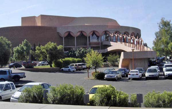 Фрэнк Ллойд Райт (Frank Lloyd Wright): The Grady Gammage Memorial Auditorium, Tempe, Arizona (Мемориальный зал Грэйди-Гэммидж, Государственный университет, Темп, Аризона), 1959