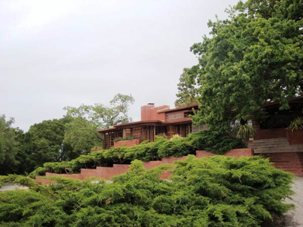 Органическая архитектура: Фрэнк Ллойд Райт (Frank Lloyd Wright): Hanna-Honeycomb House (At Stanford University), Palo Alto, California (Резиденция Hanna-Honeycomb, Стэндфордский университет, Пало Альто, Калифорния), 1937