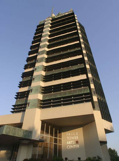 Фрэнк Ллойд Райт (Frank Lloyd Wright): Price Tower, Bartlesville, Oklahoma (Башня компании Гарольда С. Прайса, Бартсвилл, Оклахома), 1952—1956
