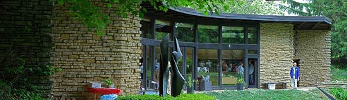 Органическая архитектура: Фрэнк Ллойд Райт (Frank Lloyd Wright): Herbert Jacobs House II (Solar Hemicycle), Middleton, Wisconsin («Солнечный полукруг», второй дом Герберта Джекобса, Миддлтон, Висконсин), 1944—1948 