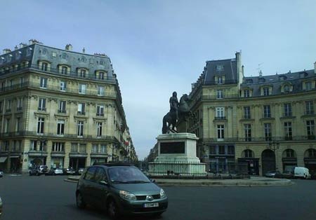 Площадь Побед (Place des Victoires) 