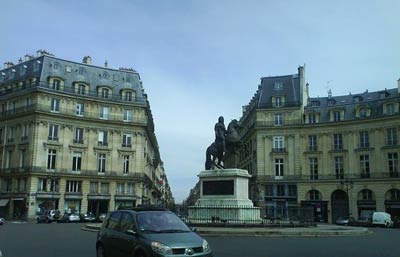 Площадь Побед (Place des Victoires) Архитектор Жюль Ардуэн-Мансар (Jules Hardouin-Mansart) 