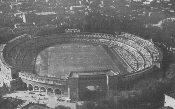 Тбилиси. Стадион «Динамо», 1937 г. Архитектор: Арчил Курдиани