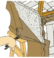 Удаление старого обивочного покрытия: Снятие ткани