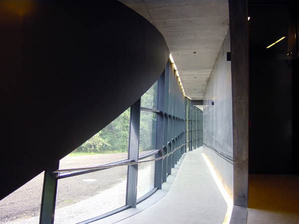 Заха Хадид (Zaha Hadid Architects): Ordrupgaard Museum Extension, Copenhagen, Denmark (Музей искусств Ордрупгаард: новое крыло, Копенгаген, Дания), 2001—2005