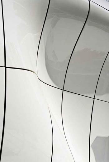 Заха Хадид (Zaha Hadid Architects): Chanel Mobile Art Pavilion (Chanel Contemporary Art Container. Worldwide), Hong Kong, Tokyo, New York, Moscow, Milan, Paris, 2008—2010