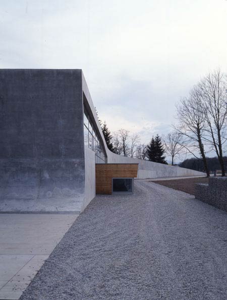 Заха Хадид (Zaha Hadid Architects): LFOne, Weil am Rhein, Germany, 1996—1999