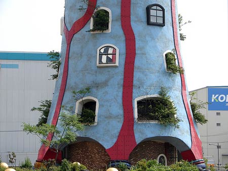 Фриденсрайх Хундертвассер. Friedensreich Hundertwasser: Maishima Sludge Center (о. Майшима, Осака, Япония), 2000—2004