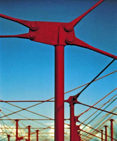Ричард Роджерс (Richard Rogers): Fleetguard Factory, Brittany, France (фабричные здания), 1979—1981