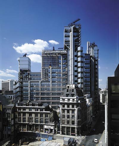 Ричард Роджерс (Richard Rogers): Lloyd's of London, London, England, UK (Здание штаб-квартиры страховой компании Ллойд в Лондоне), 1978—1986
