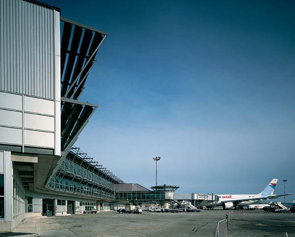 Ричард Роджерс (Richard Rogers): Marseille International Airport, Marseille, France (Интернациональный аэропорт, Марсель, Франция), 1989—1992