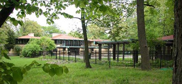Фрэнк Ллойд Райт (Frank Lloyd Wright): Avery Coonley Coach House, Riverside, Illinois (Оранжерея и конюшни Эйвери Кунли, Риверсайд, Иллинойс), 1911