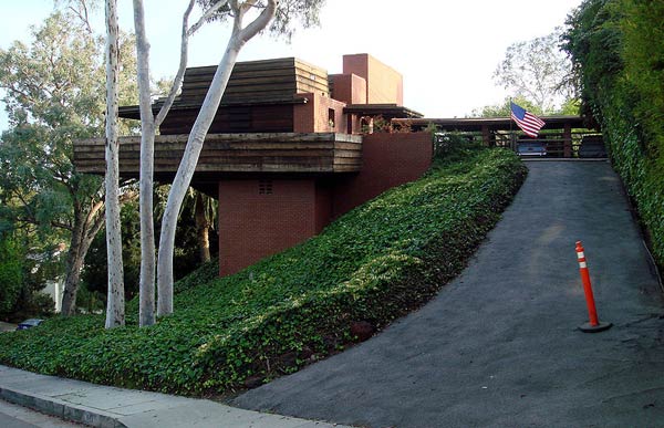 Фрэнк Ллойд Райт (Frank Lloyd Wright): George D. Sturges House, Brentwood Heights, California (Дом Джорджа Стергеса, Брентвуд-Хайтс, Калифорния), 1939