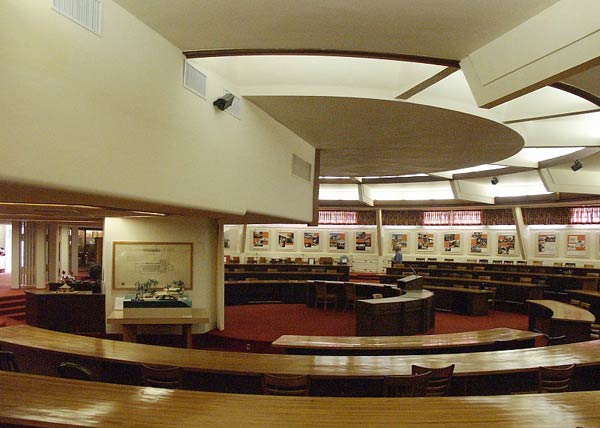 Фрэнк Ллойд Райт (Frank Lloyd Wright): E. T. Roux Library, Lakeland, Florida (Библиотека «Roux Library», Флоридский Саузен-колледж, Лейкленд, Флорида), 1941—1946 (проект Child of the Sun)