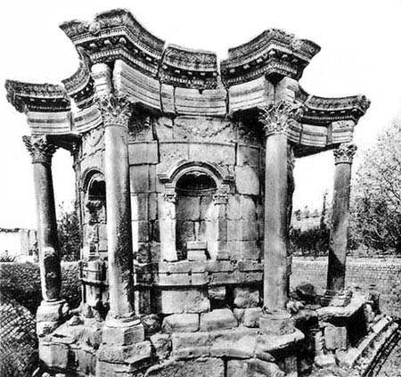Круглый храм Венеры, г. Баальбек, Сирия 